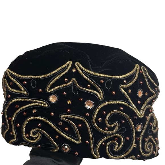 Vintage Kokin New York Bucket Hat Black Velvet Rhinestones - Picture 2 of 7